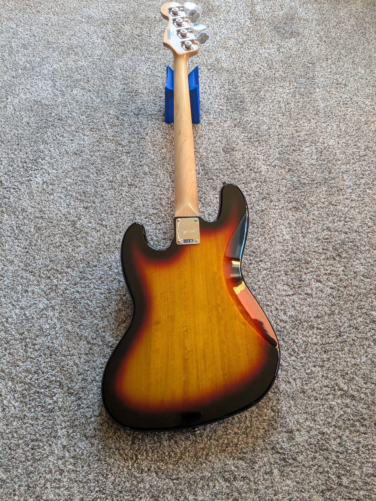 Squier Classic Vibe '60s Jazz Bass Fretless 2019 - Present - 3-Color Sunburst