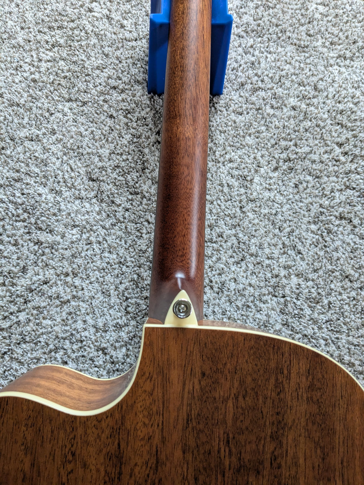 Alvarez ABT60CE Baritone 8-String with Electronics 2020s - Shadowburst