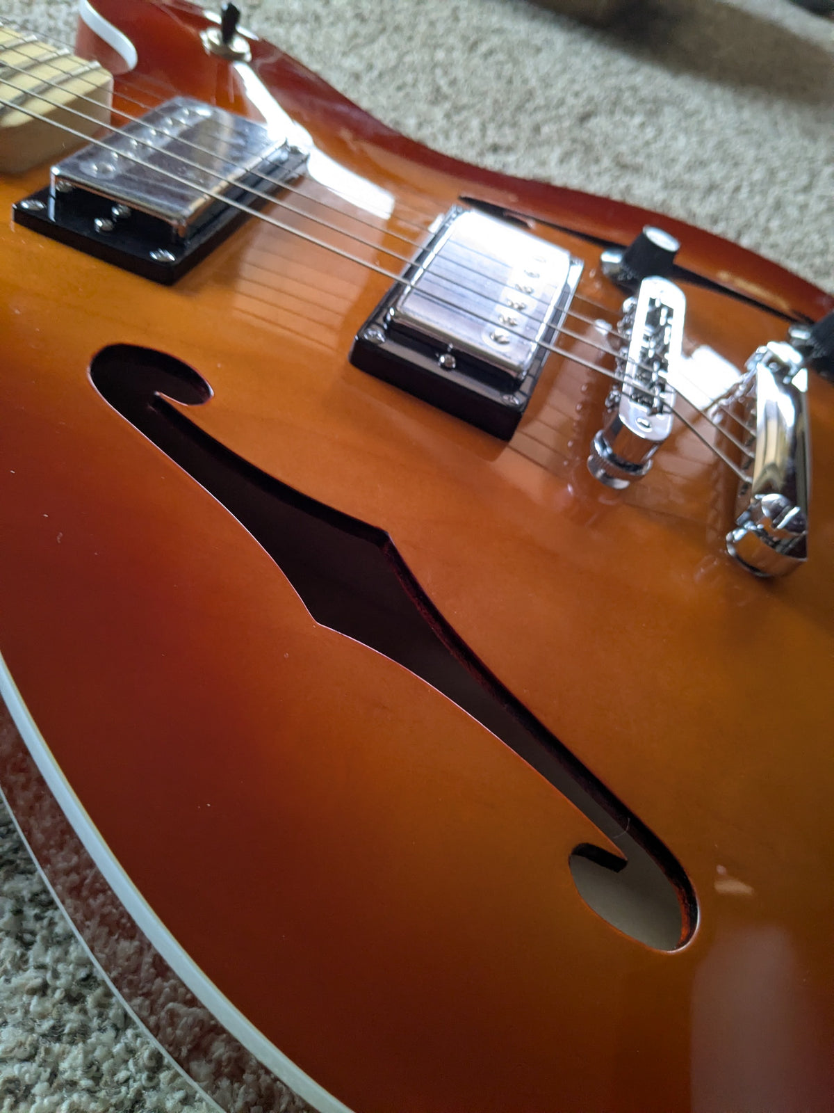 Squier Affinity Starcaster Deluxe 2024 - Present - Sienna Sunburst